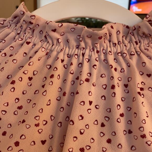 Adrianna Papell Heart Print High Neck Top - Picture 8 of 8